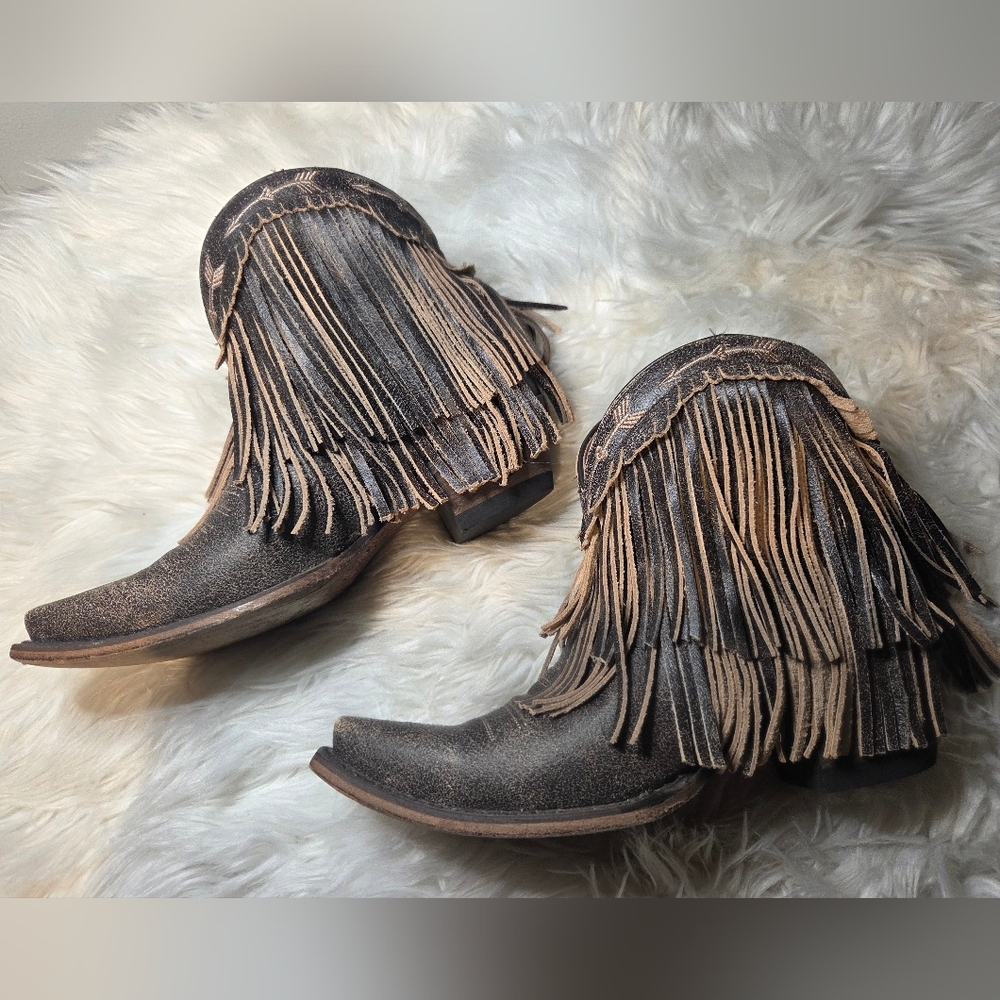 Fringed Leather Western Ankle Booties in Distressed Brown-Size 7.5 (Worn Twice)
